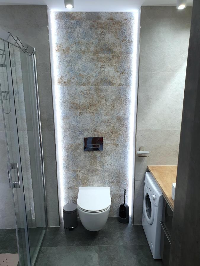,Private Apartment, Aircondition, Garage, Hd Tv Pl & De, Wifi, Fully Equipped, Near Beach โควอบเซก ภายนอก รูปภาพ